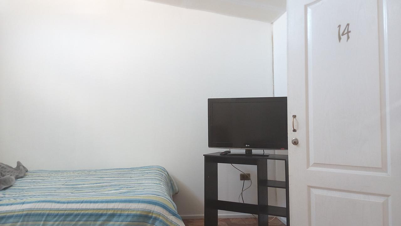 Hostal Rozal Spa Hospicio イキケ エクステリア 写真
